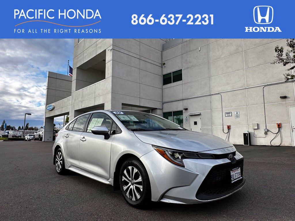 Used 2022 Toyota Corolla LE w/ Carpet Mat Package (TMS) FWD image 1