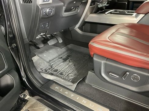 Used 2019 Ford F350 Platinum w/ Platinum Ultimate Package image 20