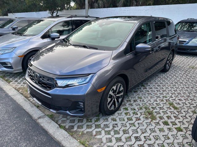 Certified 2026 Honda Odyssey EX-L image 3