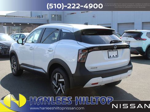 New 2026 Nissan Kicks SV image 9