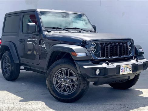 Used 2025 Jeep Wrangler Sport AWD/4WD image 21