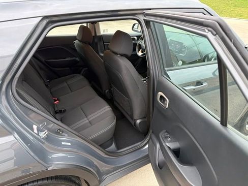 Used 2024 Hyundai Venue SEL FWD image 21