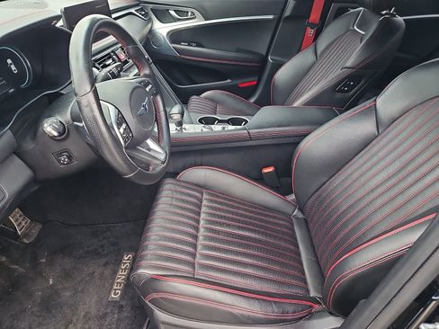 Used 2023 Genesis G70 2.0T w/ Sport Prestige Package image 32