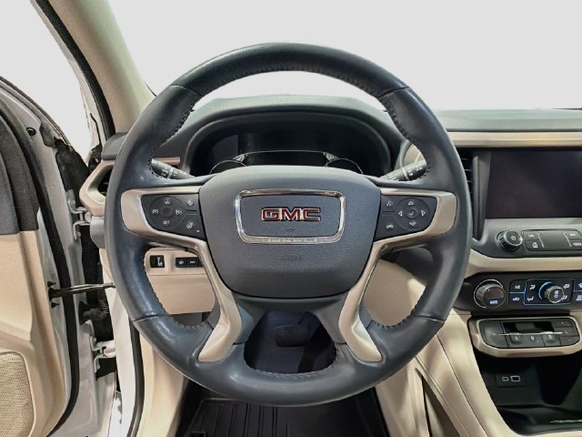 Certified 2022 GMC Acadia Denali w/ Denali Ultimate Package AWD/4WD image 10