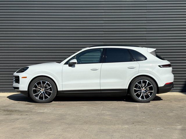 Used 2026 Porsche Cayenne AWD/4WD image 2