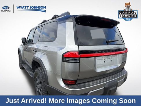 Used 2024 Lexus GX 550 image 5