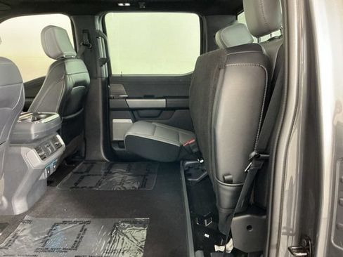 Used 2024 Ford F150 Lightning Lariat AWD/4WD image 33