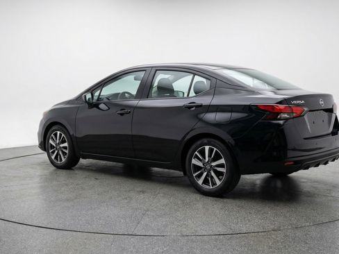 Used 2025 Nissan Versa SV FWD image 6