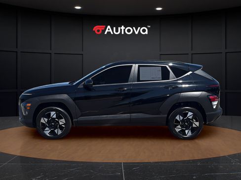 Used 2024 Hyundai Kona SEL AWD/4WD image 2