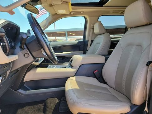 Used 2022 Ford Expedition Max Limited RWD image 12