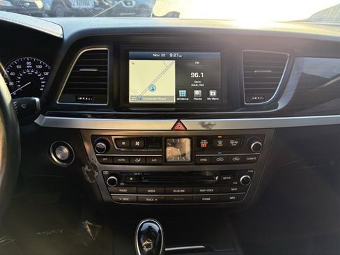 Used 2015 Hyundai Genesis 3.8 w/ Option Group 03 image 20