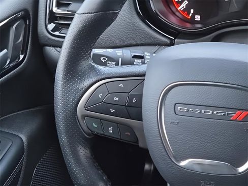Used 2024 Dodge Durango SXT image 25