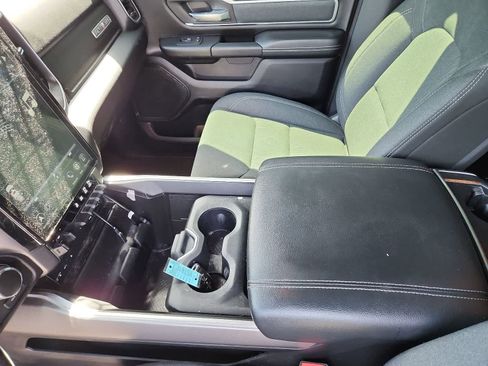 Used 2019 RAM 1500 Big Horn AWD/4WD image 11