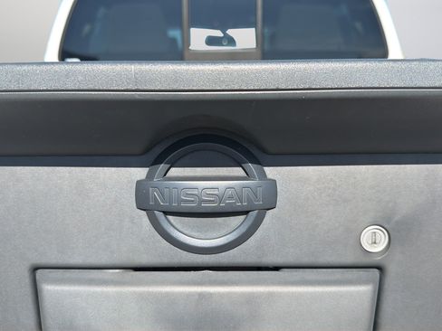 Used 2021 Nissan Frontier SV w/ Midnight Edition Floor Mats AWD/4WD image 45