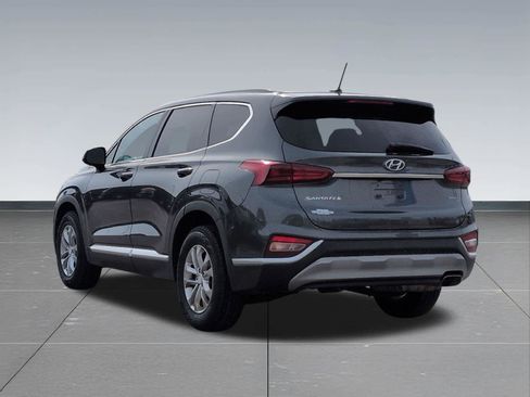 Used 2020 Hyundai Santa Fe SE image 4