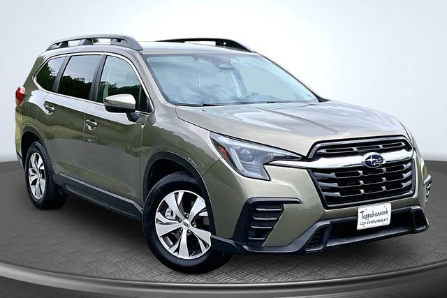Used 2023 Subaru Ascent Premium AWD/4WD image 3