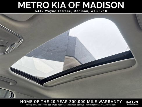 Used 2020 Kia K900 Luxury w/ VIP Package AWD/4WD image 23