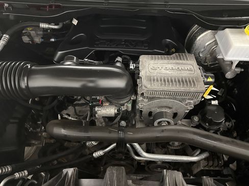 Used 2023 RAM 1500 Laramie AWD/4WD image 23