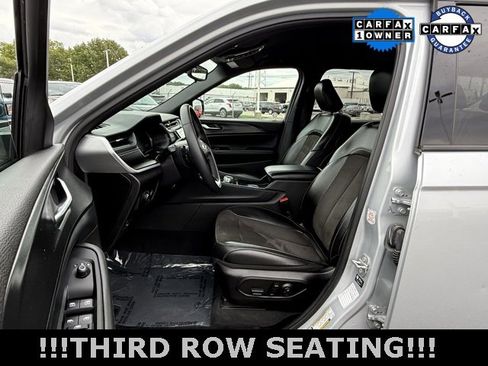 Used 2024 Jeep Grand Cherokee L Laredo image 14