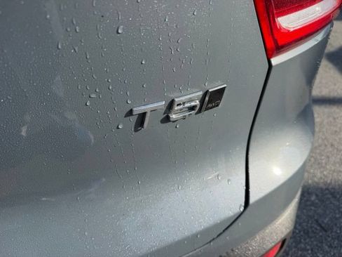 Used 2021 Volvo XC40 T5 R-Design w/ Advanced Package AWD/4WD image 10
