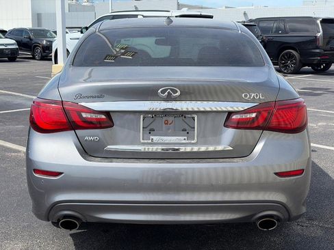 Used 2017 INFINITI Q70 L 3.7 AWD/4WD image 3