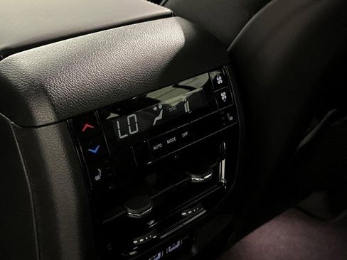 New 2025 Jeep Grand Cherokee L Overland w/ Advanced Protech Group III image 18