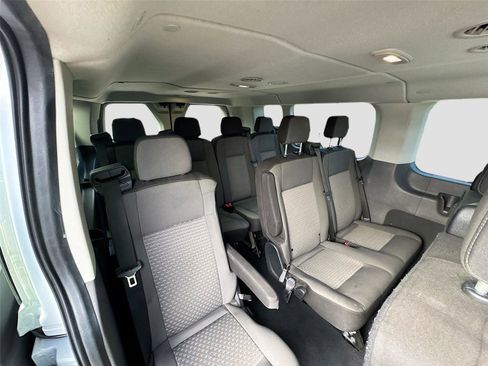 Used 2023 Ford Transit 350 XLT image 31