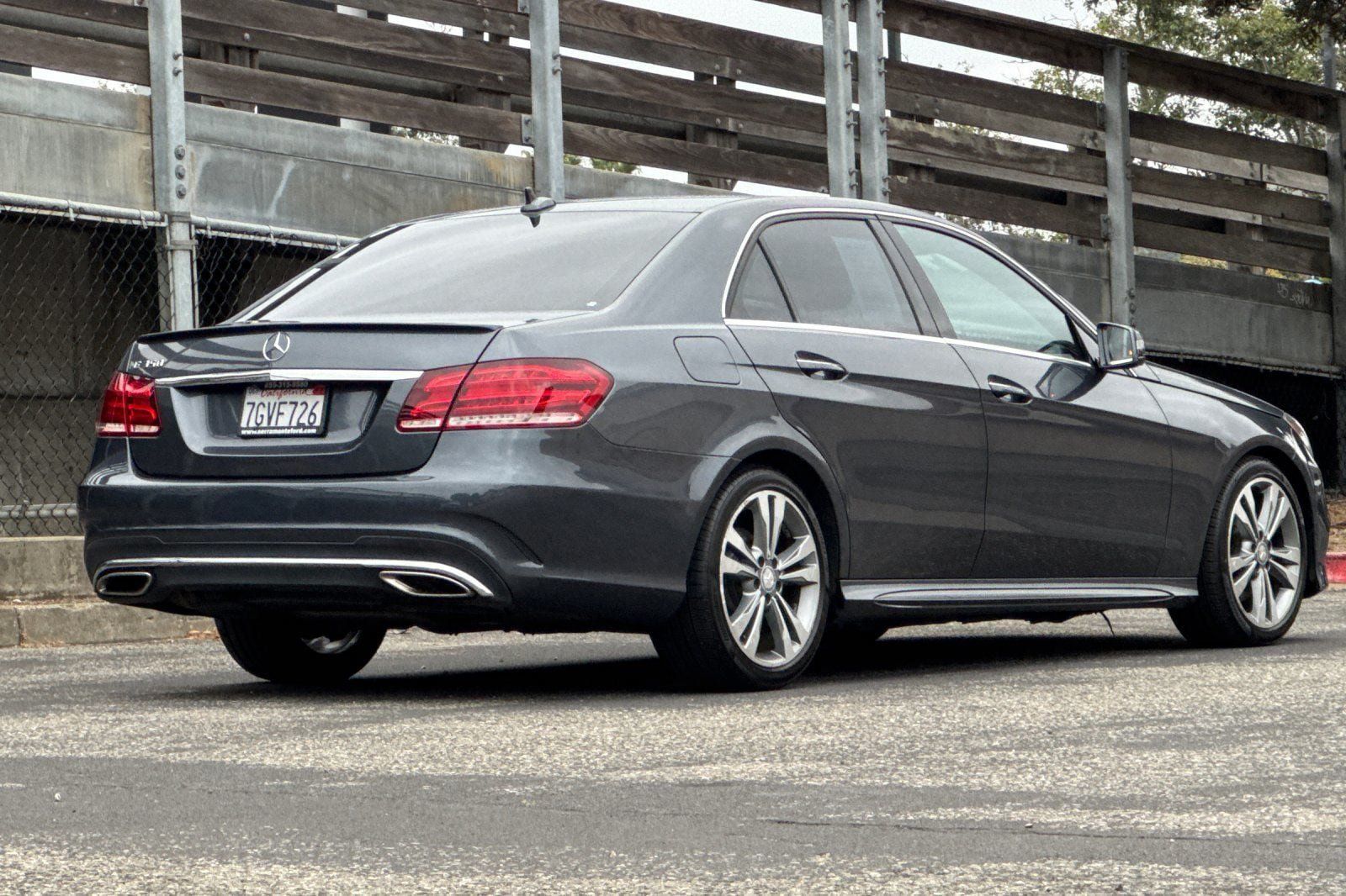 Used 2014 Mercedes-Benz E 350 Sedan image 4