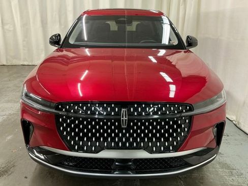 Used 2024 Lincoln Nautilus Premier w/ Equipment Group 102A AWD/4WD image 7