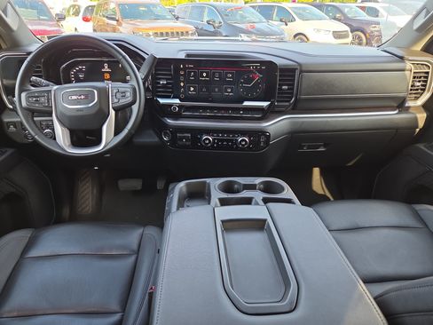 Used 2025 GMC Sierra 1500 SLT AWD/4WD image 24
