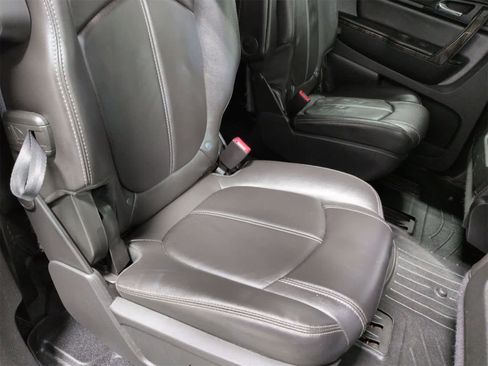 Used 2016 GMC Acadia SLT image 21