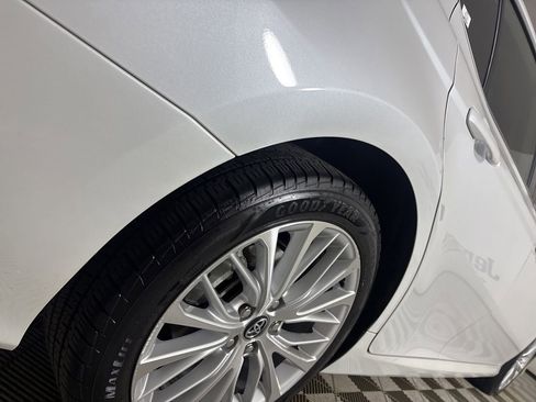 Used 2020 Toyota Camry XLE FWD image 31