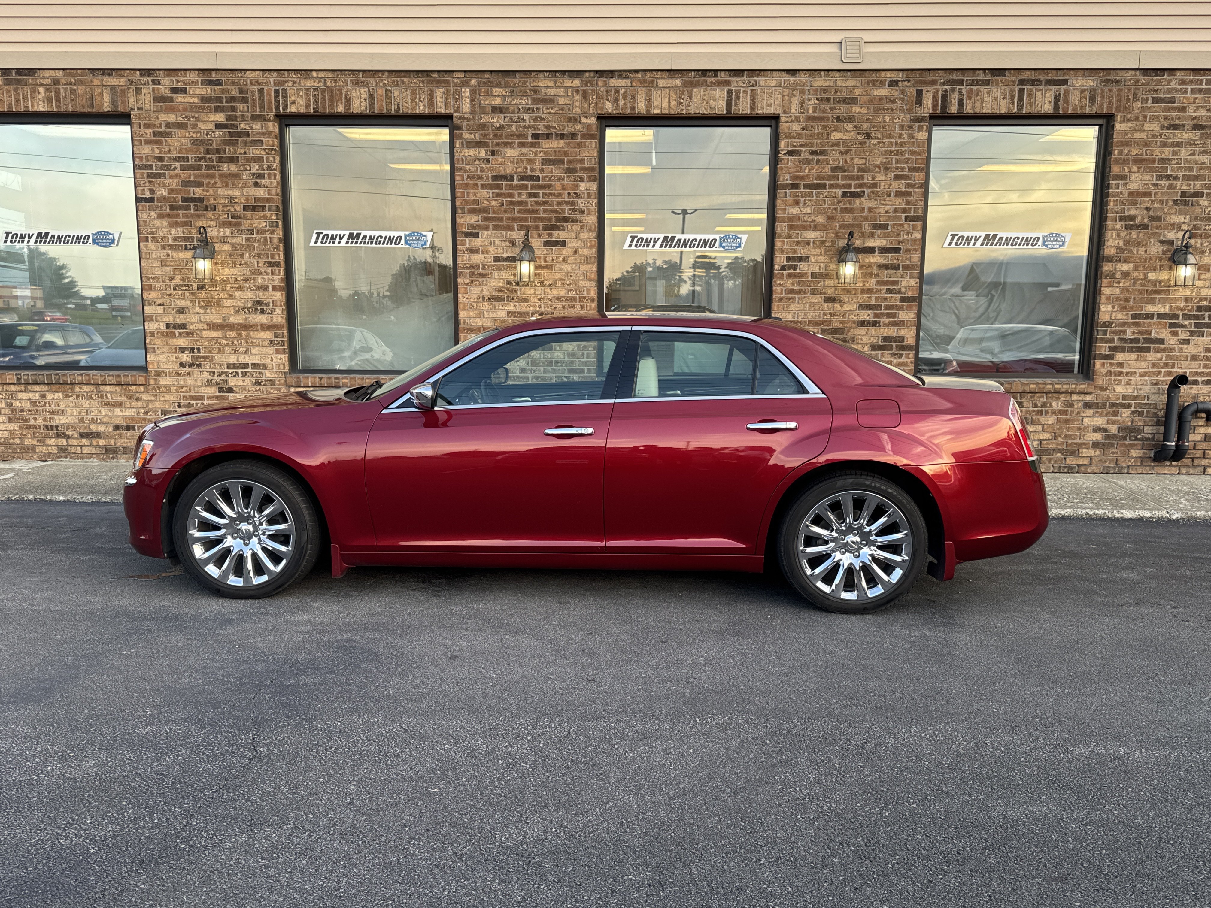 Used 2014 Chrysler 300 Uptown Edition w/ Quick Order Package 22M RWD image 2