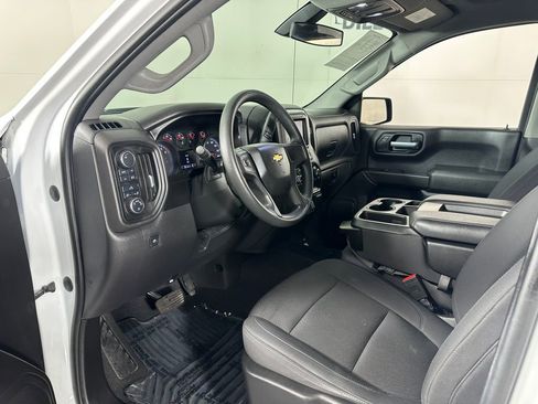 Used 2021 Chevrolet Silverado 1500 Custom AWD/4WD image 16