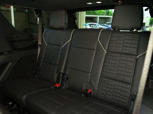 Used 2026 Cadillac Escalade V AWD/4WD image 40