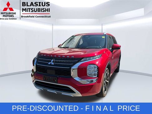 Used 2023 Mitsubishi Outlander SEL AWD/4WD image 3