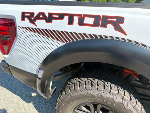 Used 2025 Ford F150 Raptor AWD/4WD image 9