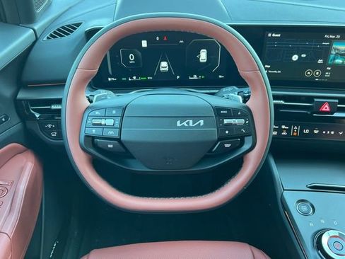New 2026 Kia Sportage SX Prestige AWD/4WD image 17