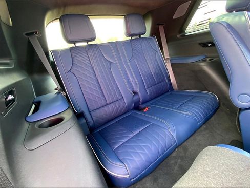 New 2026 Cadillac Vistiq Premium Luxury image 30