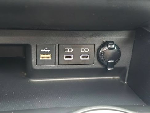 Used 2023 Toyota Highlander XSE AWD/4WD image 30