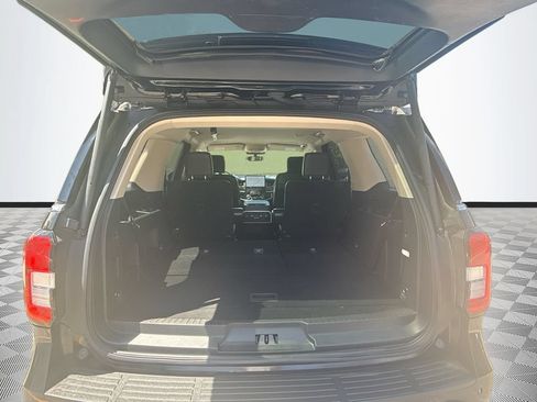 Used 2023 Ford Expedition XLT RWD image 29