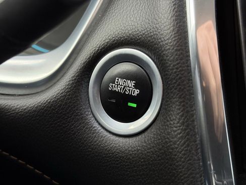 Used 2018 Chevrolet Traverse LT w/ LPO, Cargo Package image 38