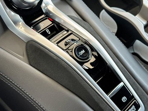 Used 2017 Acura NSX AWD/4WD image 22