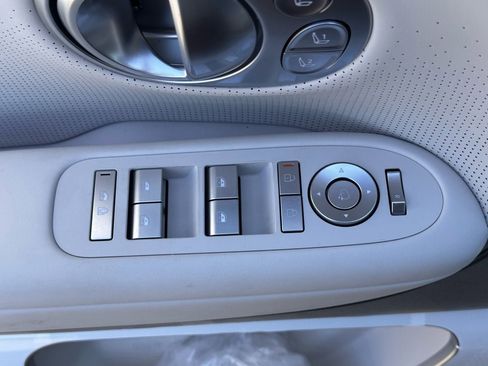 Certified 2026 Hyundai Ioniq 9 Calligraphy image 31