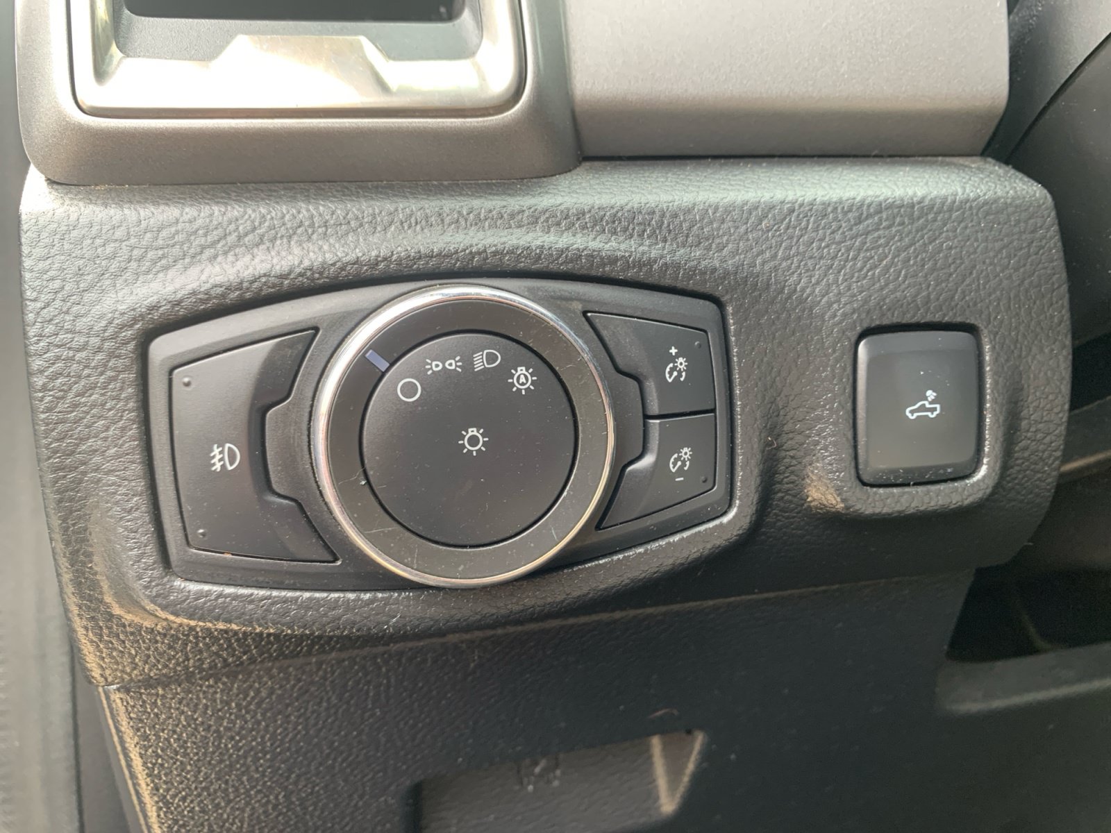Used 2021 Ford Ranger XLT w/ Equipment Group 301A Mid AWD/4WD image 34