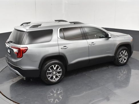 Used 2023 GMC Acadia SLT FWD image 30