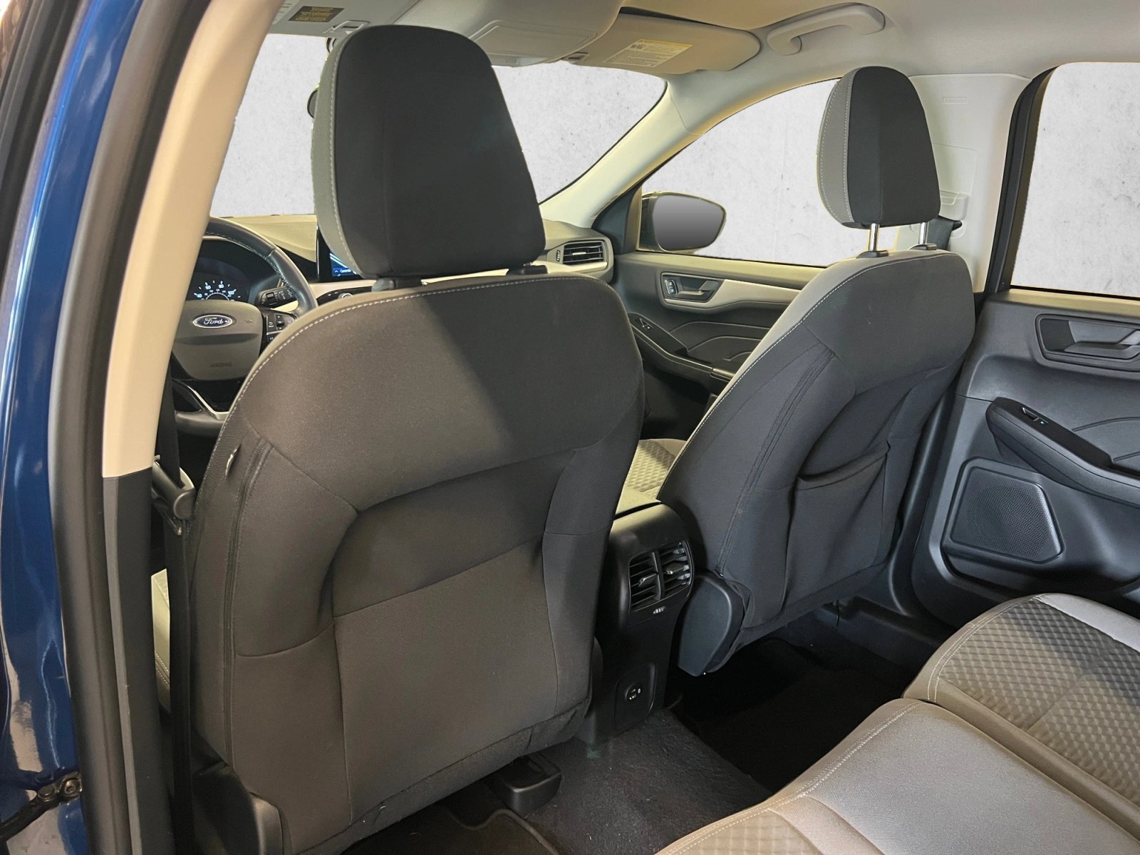 Used 2022 Ford Escape SE w/ SE Sport Appearance Package AWD/4WD image 19