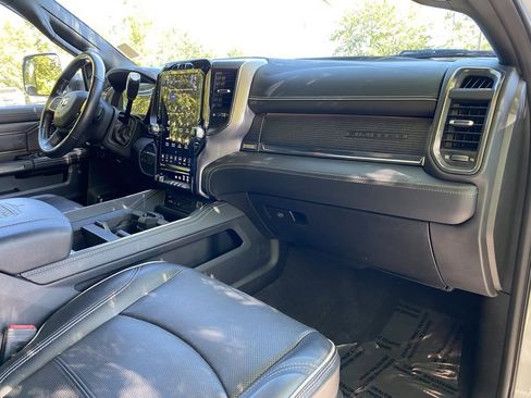 Used 2019 RAM 2500 Limited image 38