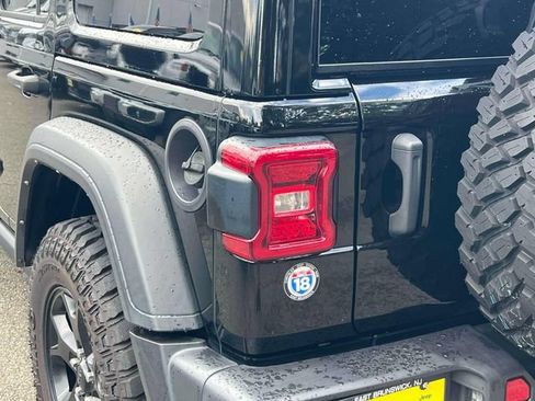 Used 2021 Jeep Wrangler Unlimited Sport AWD/4WD image 10