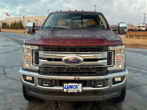 Used 2017 Ford F250 XLT w/ XLT Premium Package image 7